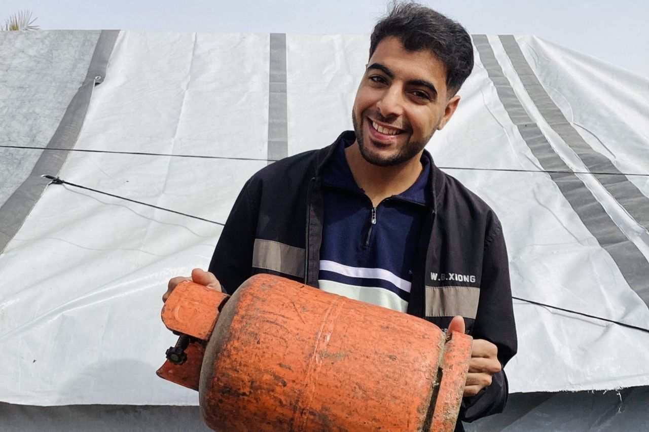 ASPETTANDO IL SOLE. QUANDO OGNI INCONTRO RACCONTA UNA PERDITA
